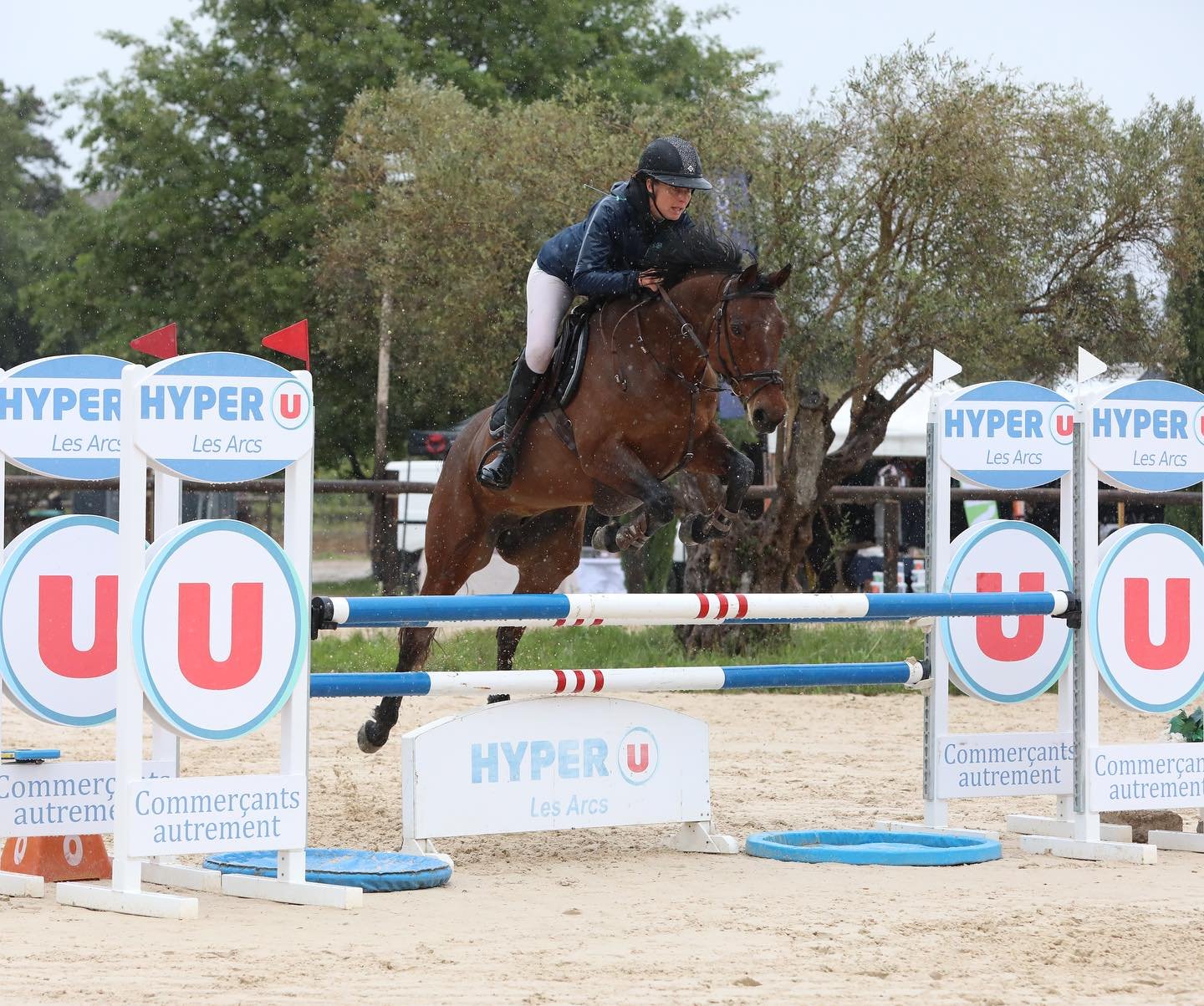 Claire PÉAN en compétition de saut d'obstacles CSO – Equi Jump 06 Villeneuve-Loubet